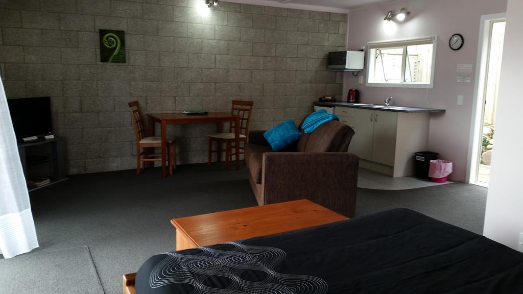 Abbey Court Motel Coromandel Esterno foto